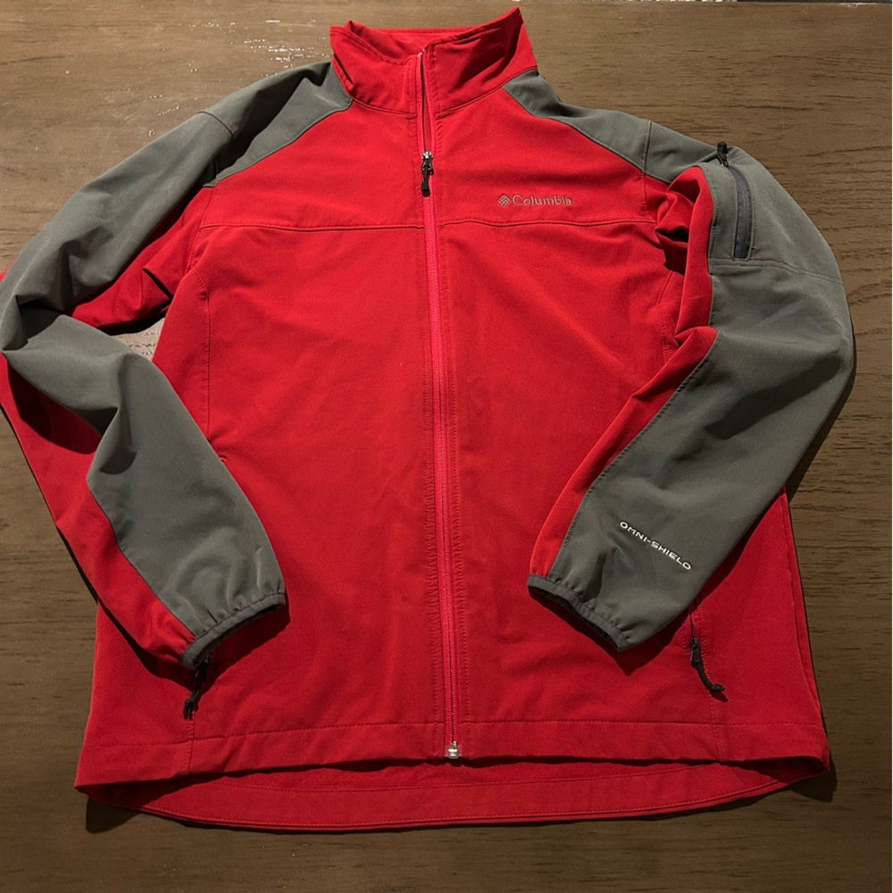 Columbia Men's Performance Jacket in Red and Gray